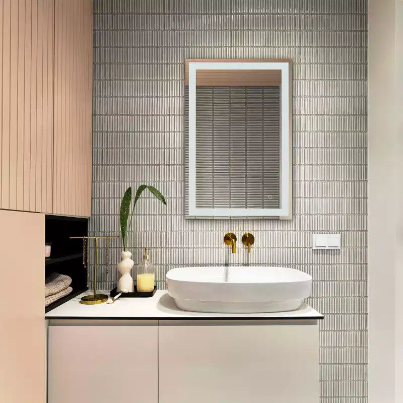 Hyatt 24 Aluminum LED Rectangle Mirror - LMR1000 - Silver/White
